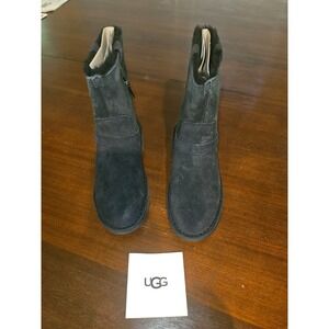 UGG AVELINE HARNESS STRAP SUEDE‎ LINED BOOTS Size Womans 5 New MSRP $180